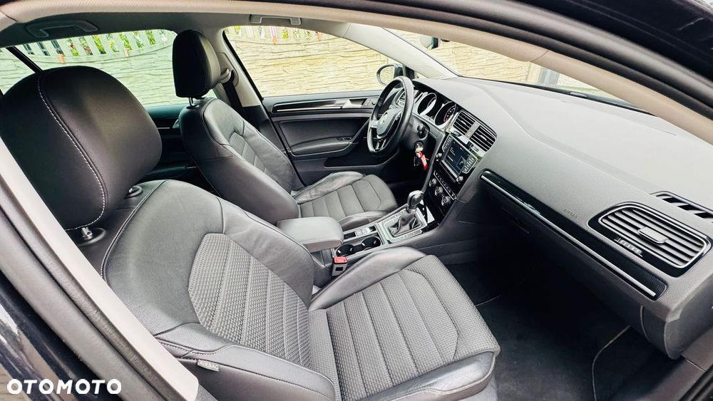 Volkswagen Golf 1.4 TSI ACT BlueMotion Technology DSG Highline - 31