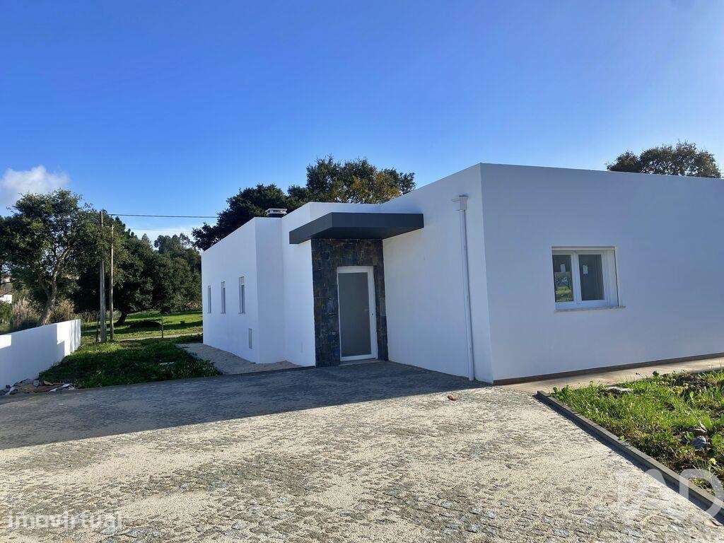 Casa / Villa T3 em Caldas da Rainha - Nossa Senhora do Pópulo, Coto e - Grande imagem: 2/30