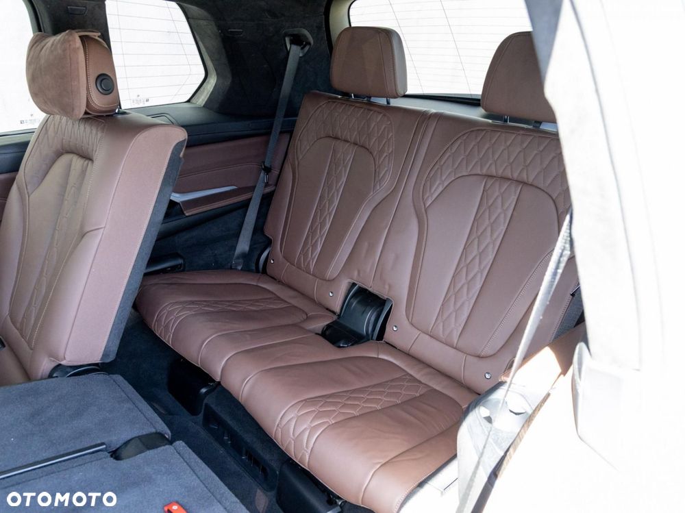 BMW X7 - 15