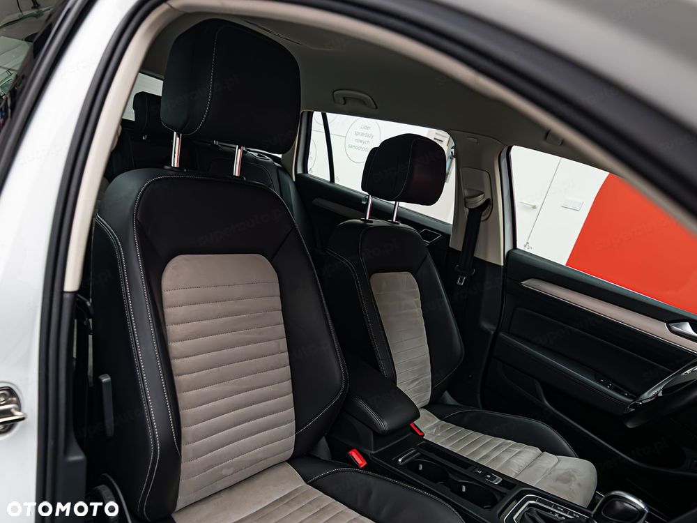 Volkswagen Passat - 8