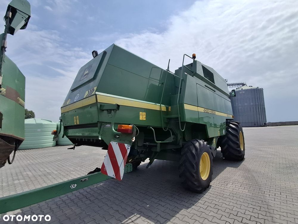 John Deere 2266E - 10