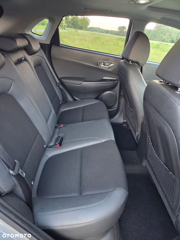Hyundai Kona 64kWh Premium - 15