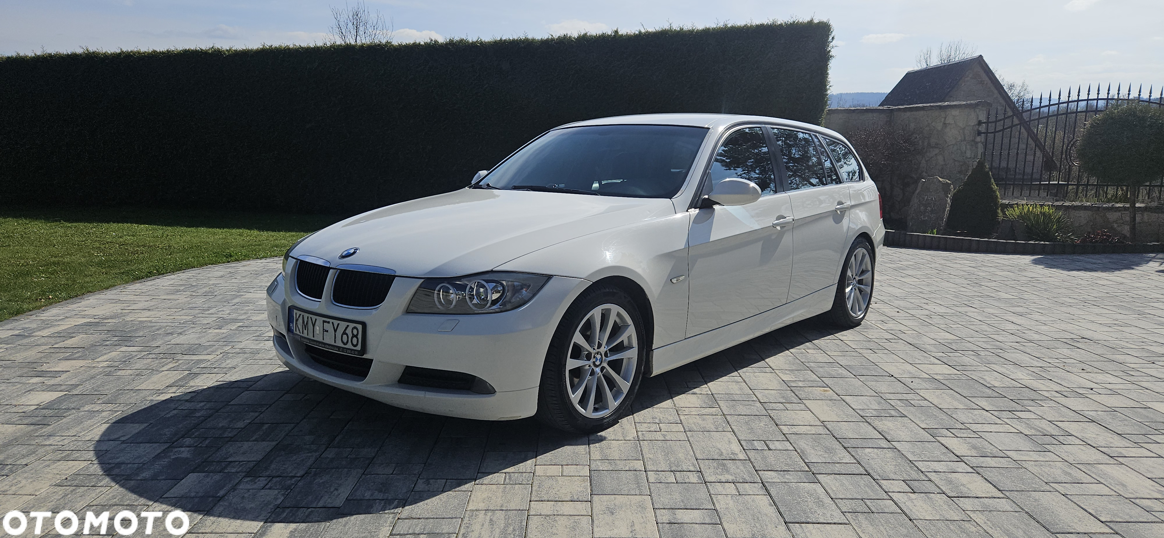 BMW Seria 3 320d - 25