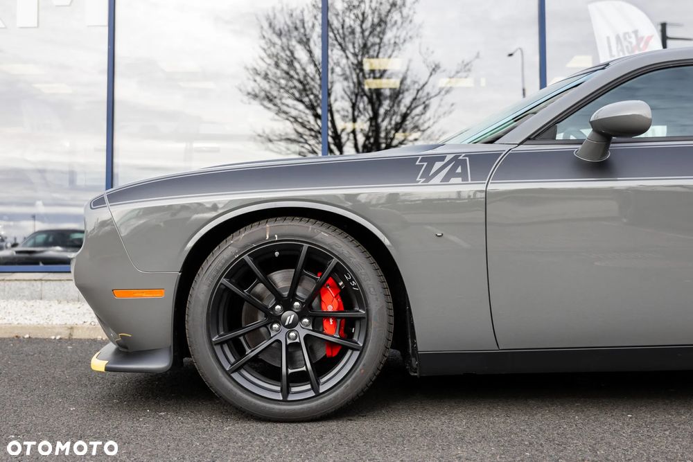 Dodge Challenger 5.7 R/T - 17