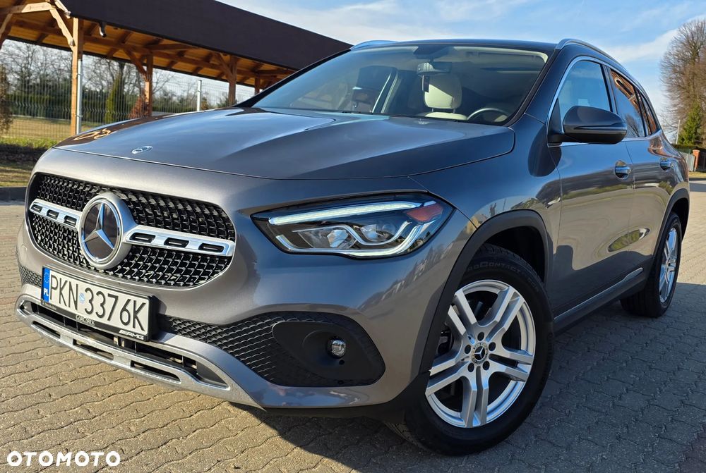 Mercedes-Benz GLA 250 4Matic 8G-DCT Progressive - 32