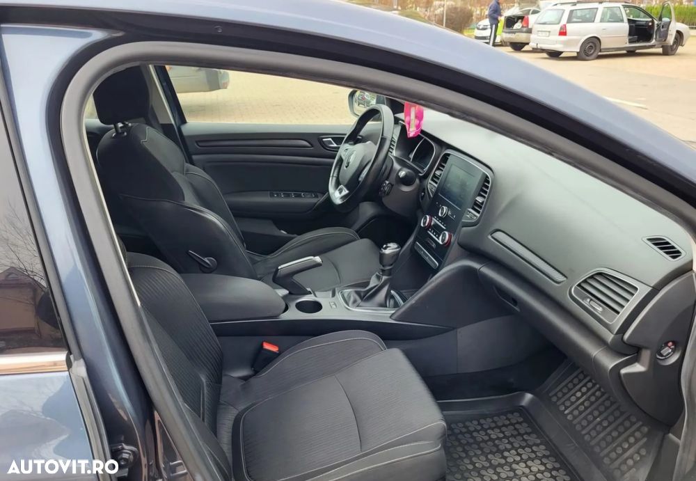 Renault Megane Energy dCi Intens - 6