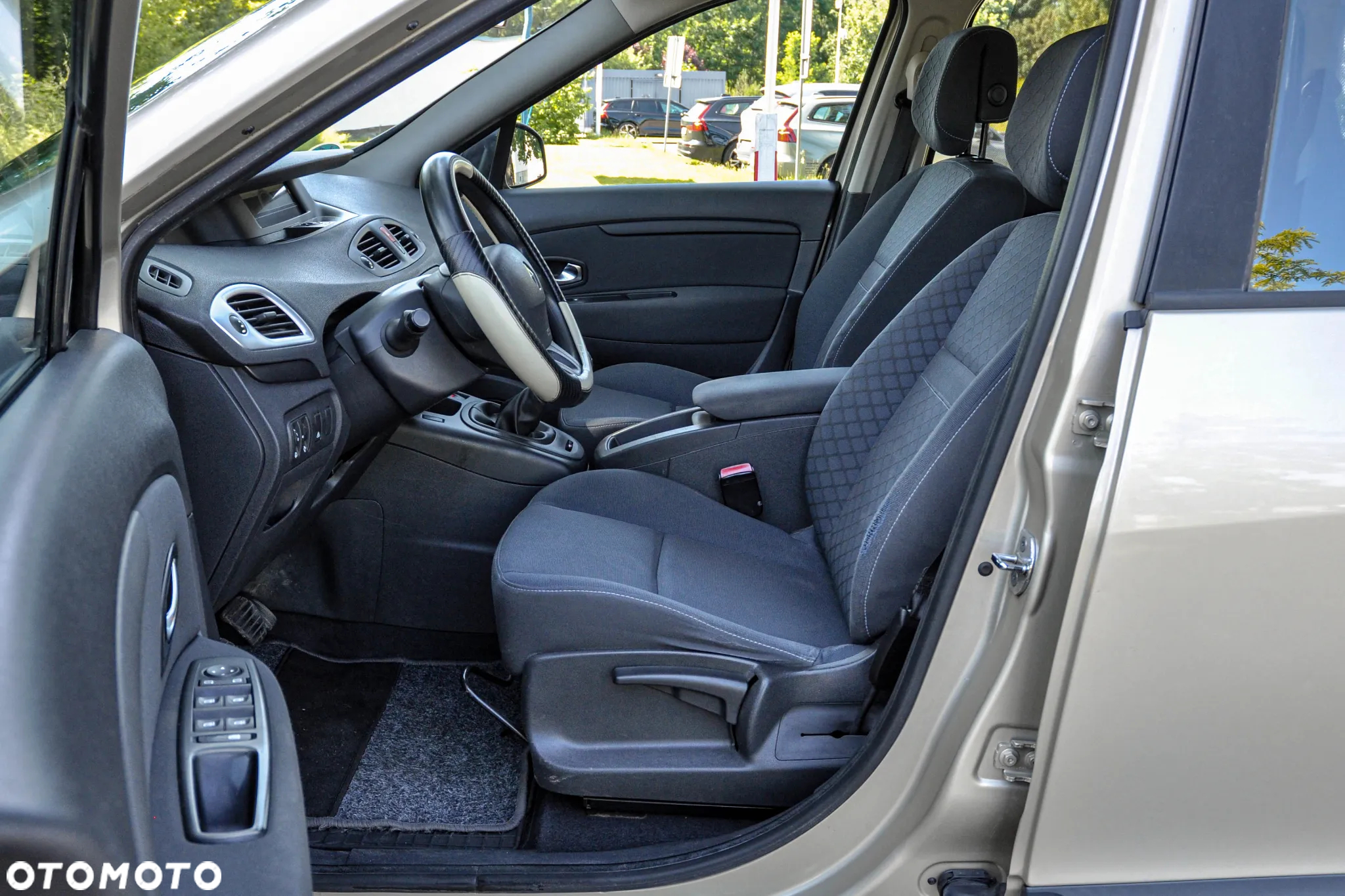 Renault Scenic - 7