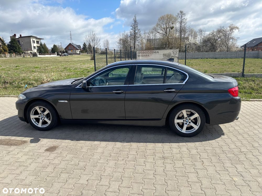 BMW Seria 5 520d Efficient Dynamics - 3