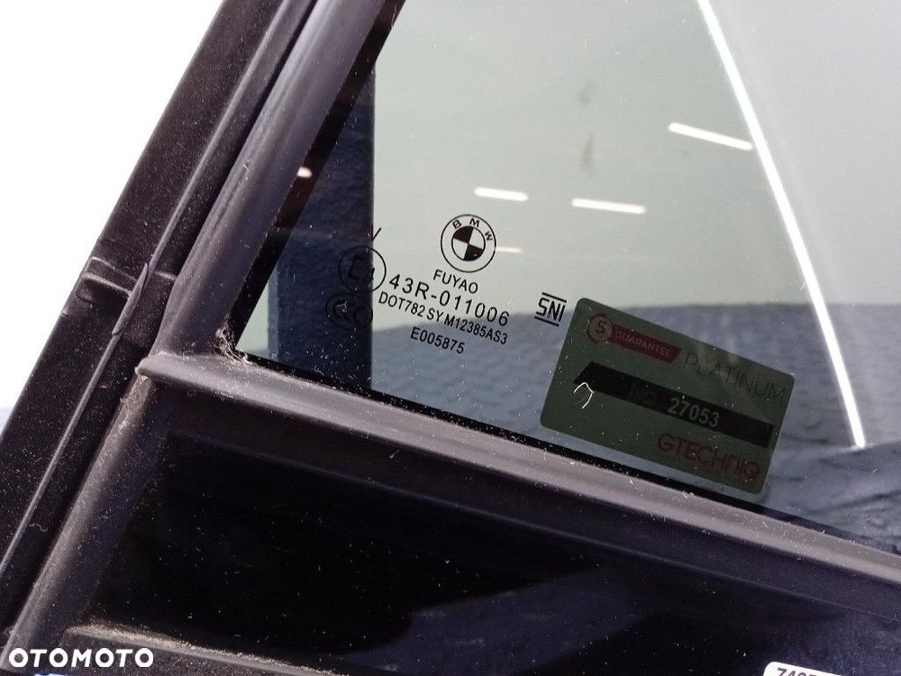 BMW 3 G20 G80 SEDAN SZYBA DRZWI TYŁ LEWA TRÓJKĄT 7425087 - 4