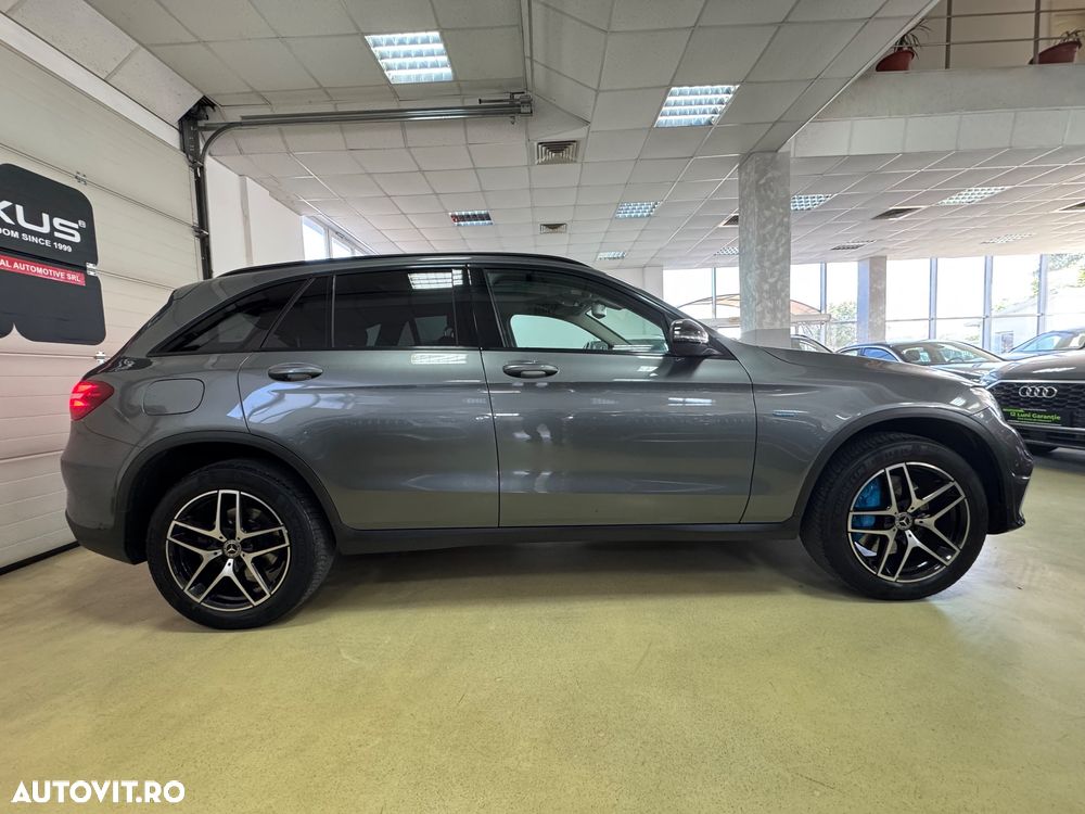 Mercedes-Benz GLC 350 e 4Matic 7G-TRONIC AMG Line - 9