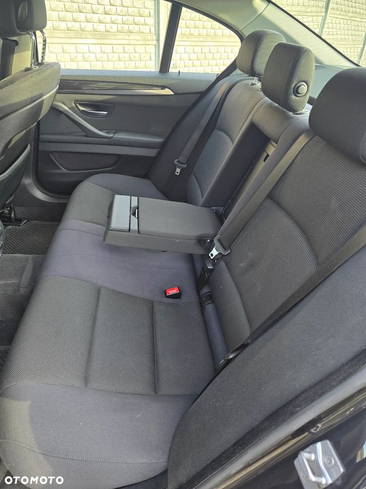 BMW Seria 5 520d Sport-Aut - 18