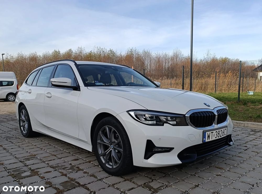 BMW Seria 3 318i Sport Line - 9