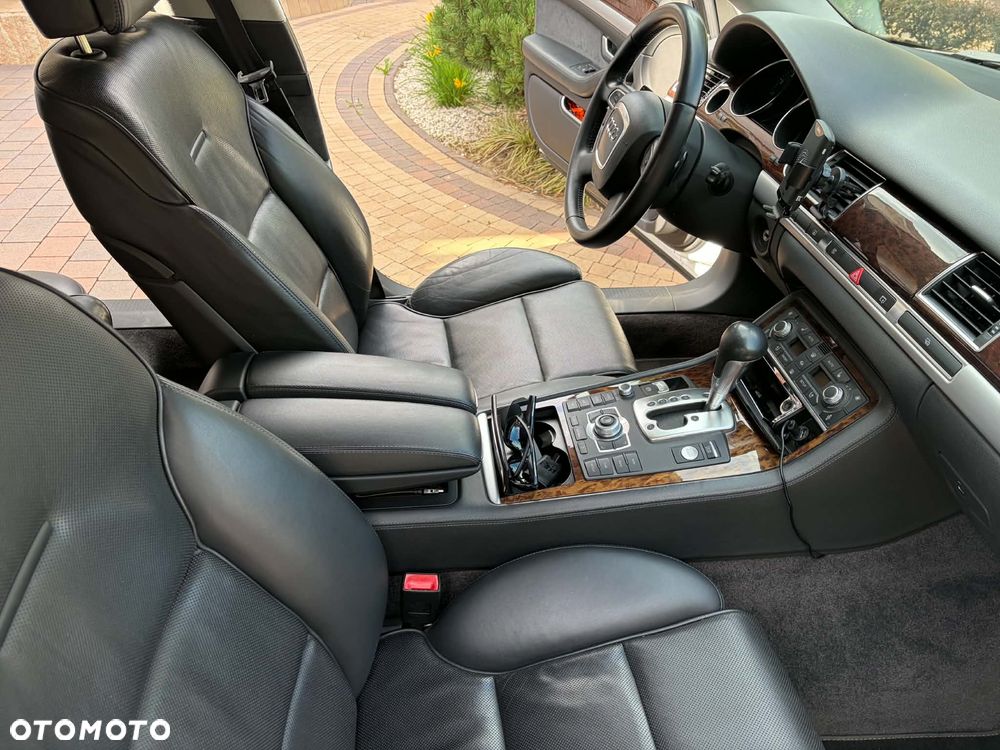 Audi A8 4.2 FSI Quattro - 6