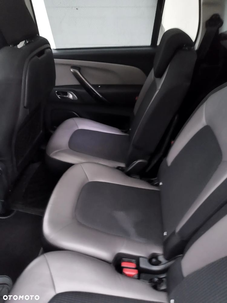 Citroën C4 Picasso - 22