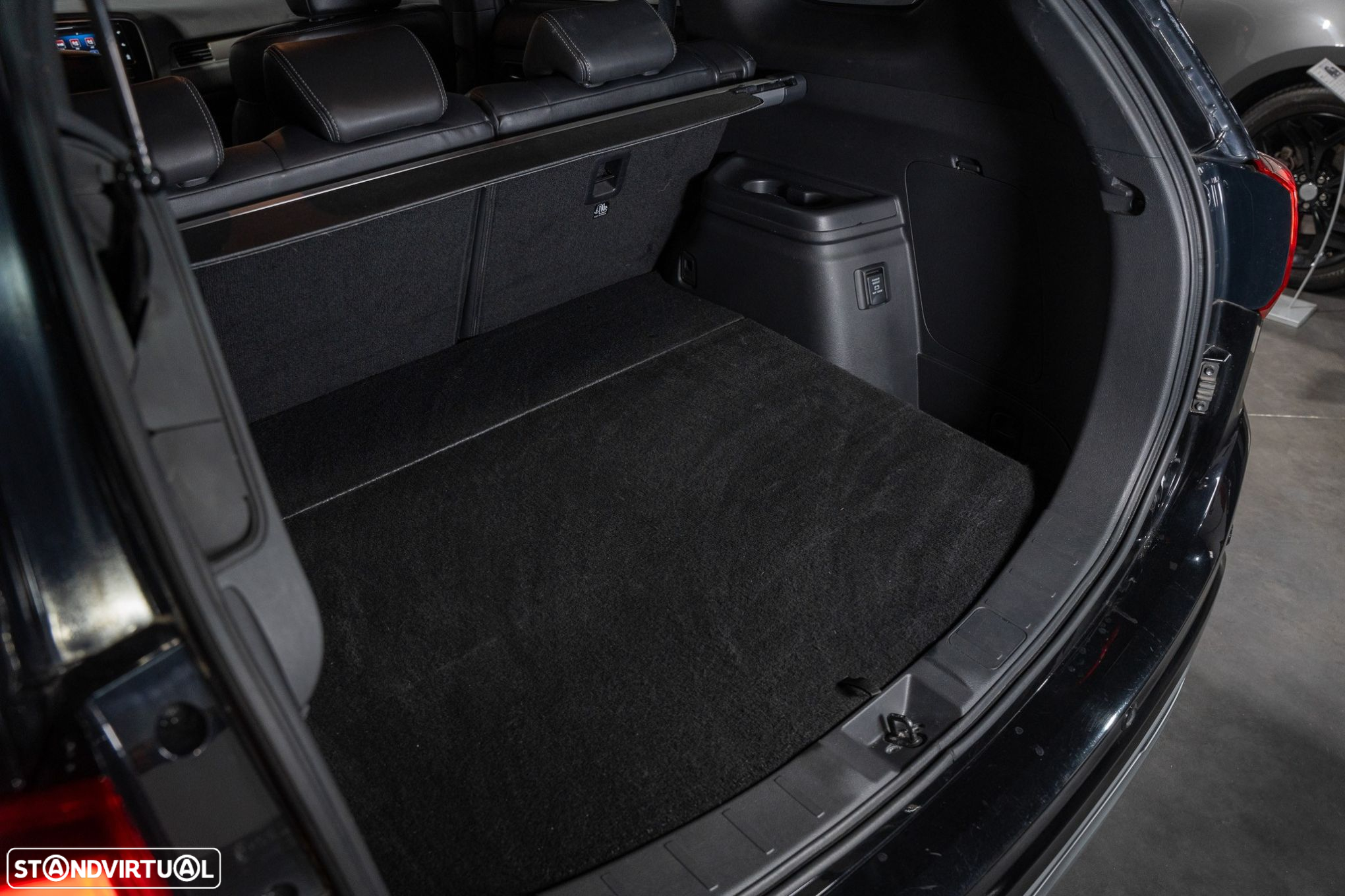 Mitsubishi Outlander 2.4 PHEV Instyle - 20