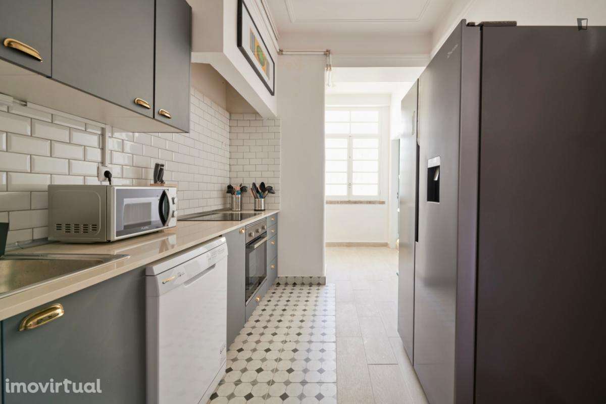 Quarto - localizado em Marquês de Pombal Lisbon - Grande imagem: 4/26