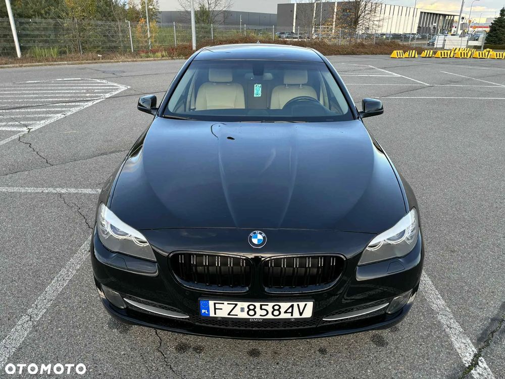 BMW Seria 5 520d xDrive - 8