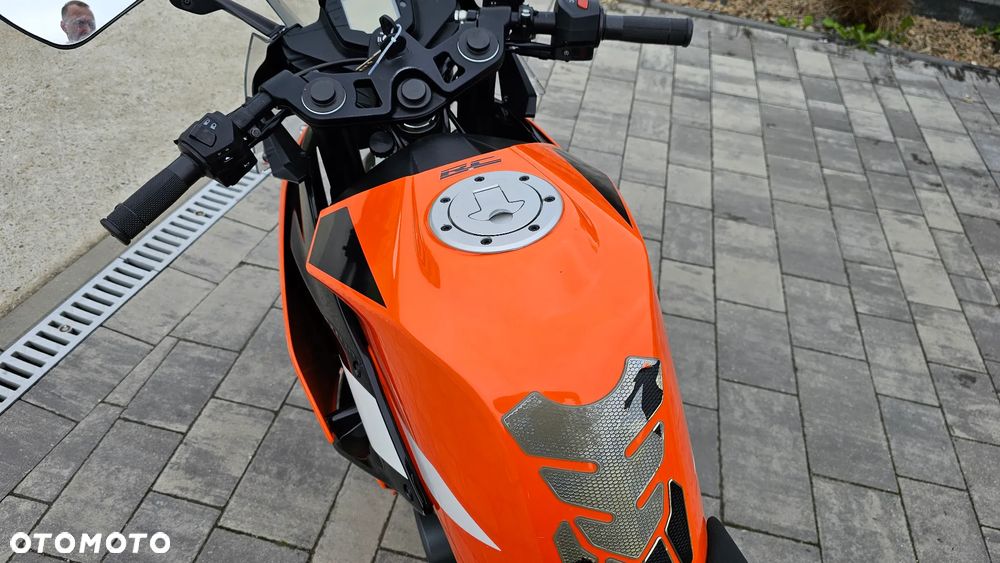 KTM RC 125 - 19
