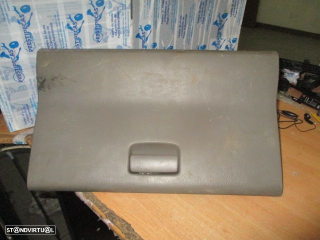 Porta Luvas 270811N601 NISSAN PATROL GR Y61 2000 Cinza - 1
