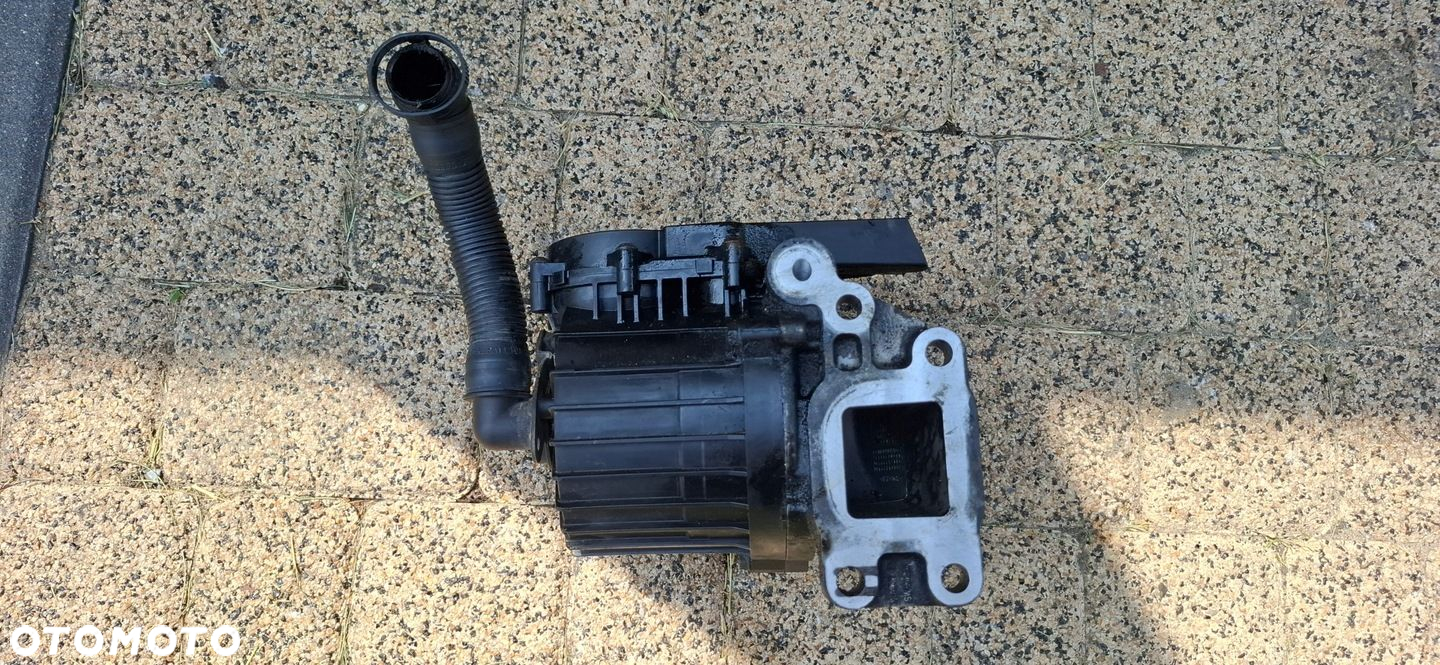 MERCEDES ACTROS MP4 OM471 SEPARATOR ODMA OLEJU A4720106662 - 2