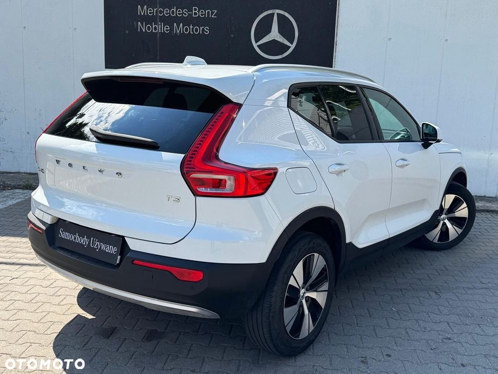 Volvo XC 40 T3 Momentum - 4