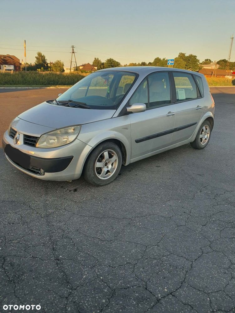 Renault Scenic - 1