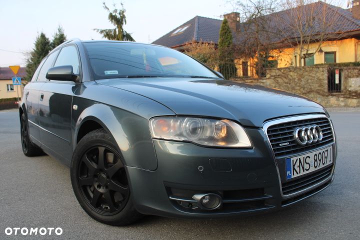 Audi A4 Limousine - 9
