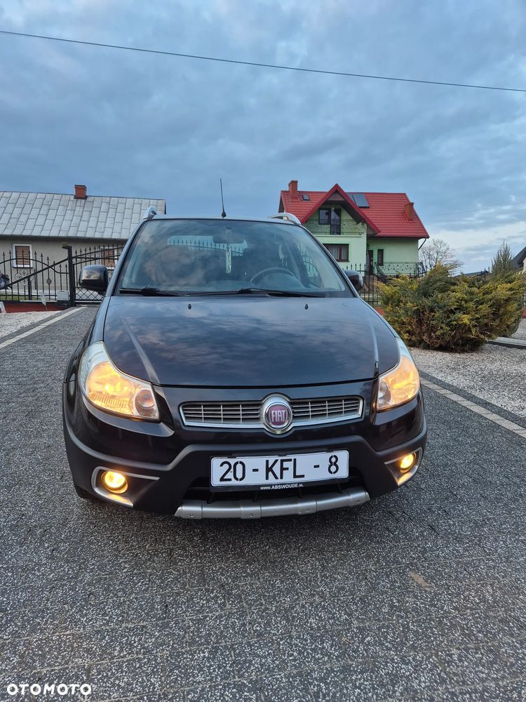 Fiat Sedici 1.6 16V 4x2 Emotion - 1