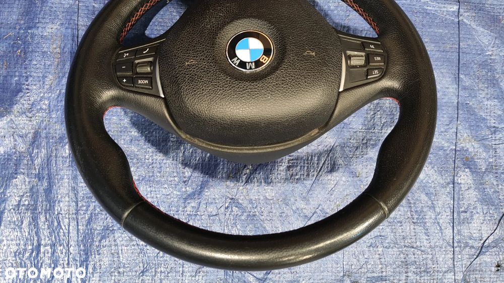 KIEROWNICA SPORT CZERWONA NIĆ CZARNA SKÓRA KOMPLETNA PODUSZKA AIRBAG 6796397 6791332 ORYGINAŁ BARDZO ŁADNA BMW F20 F21 F22 F23 F30 F31 F32 F33 F34 F36 - 5
