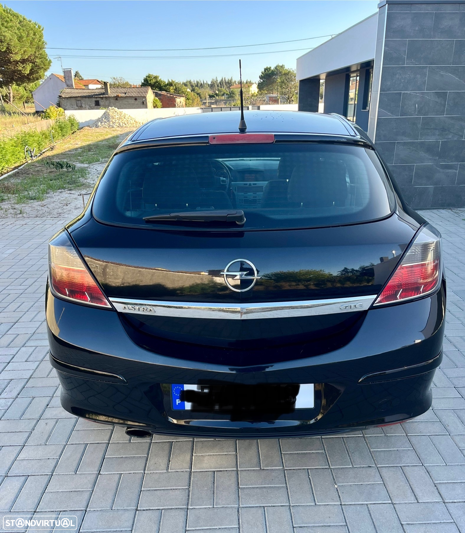 Opel Astra GTC 1.7 CDTi - 3