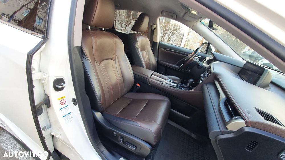 Lexus Seria RX 450h Aut. President - 13