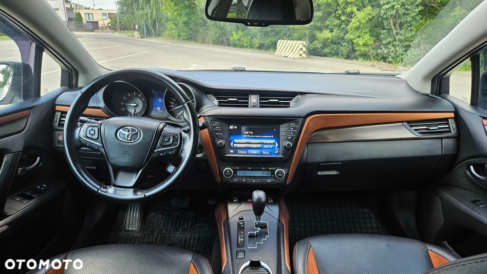 Toyota Avensis 1.8 Prestige MS - 17
