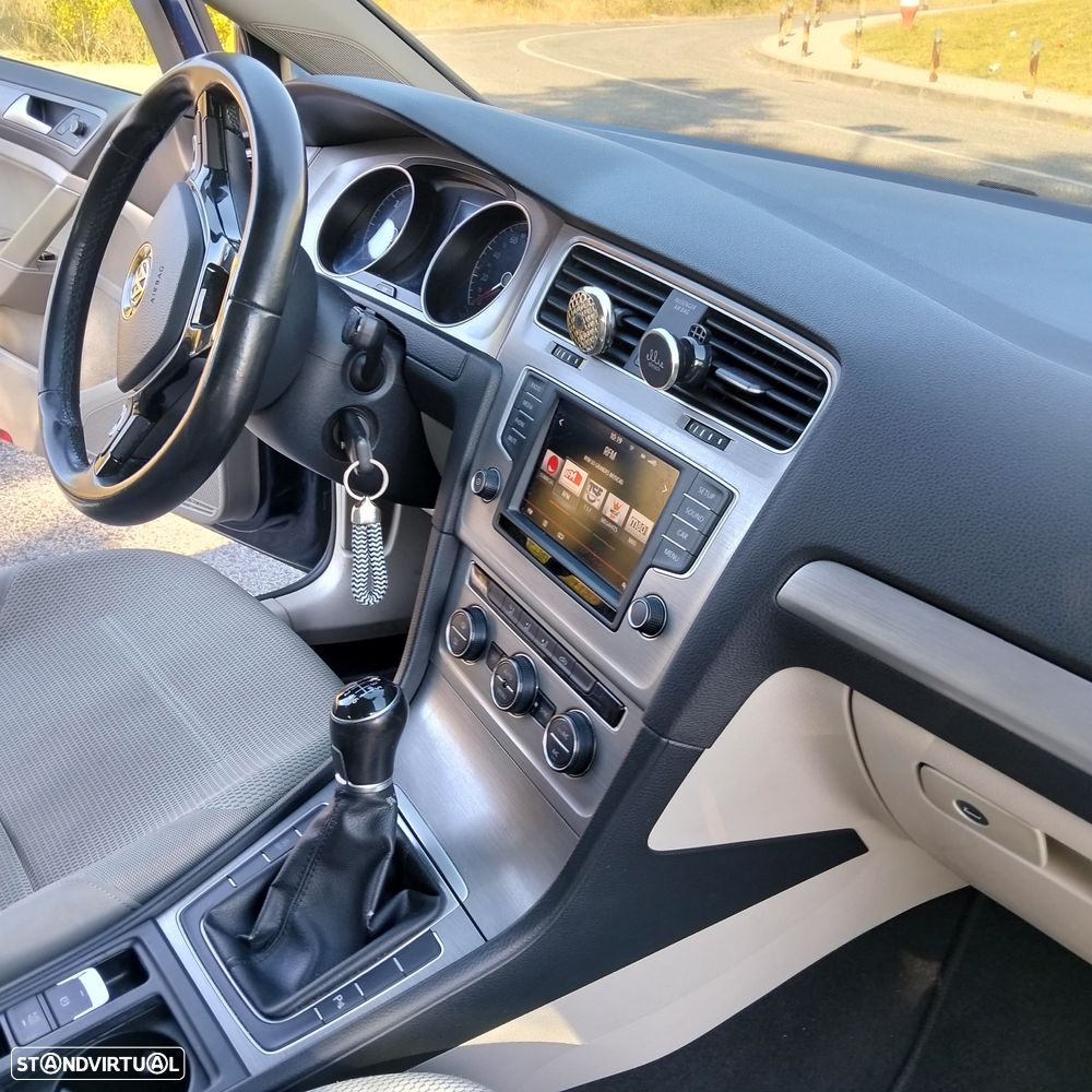 VW Golf Variant - 12