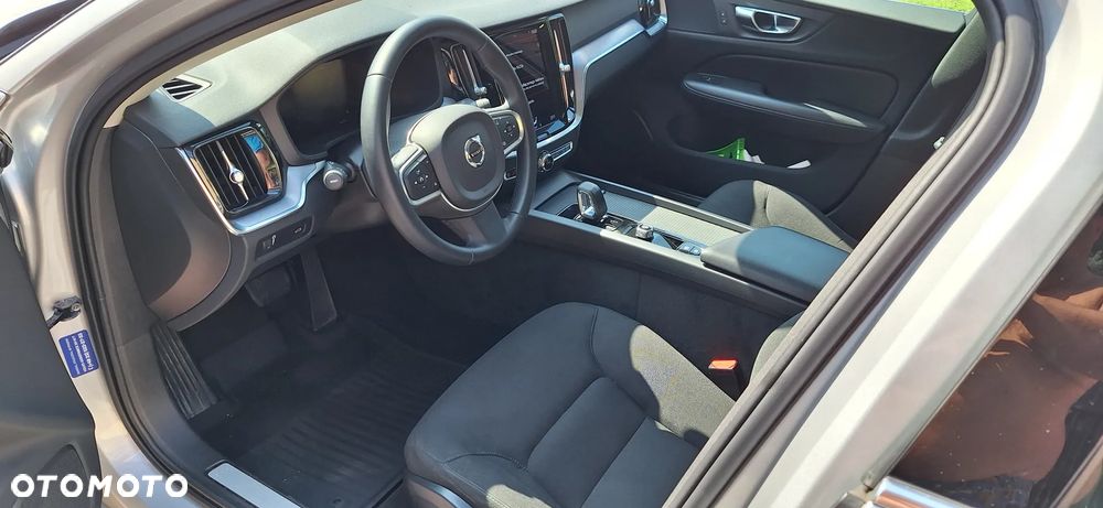 Volvo V60 B3 B Momentum Pro - 11