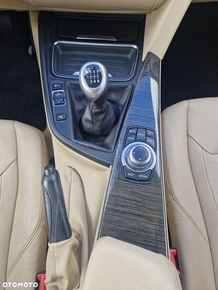 BMW Seria 3 - 22