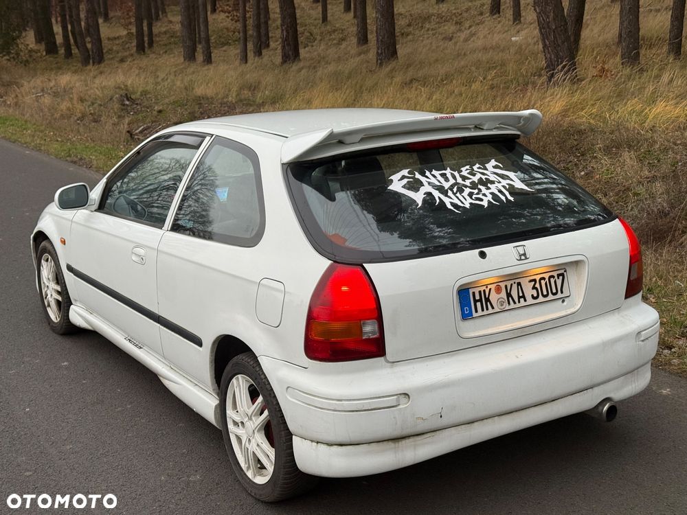 Honda Civic 1.4i S - 4