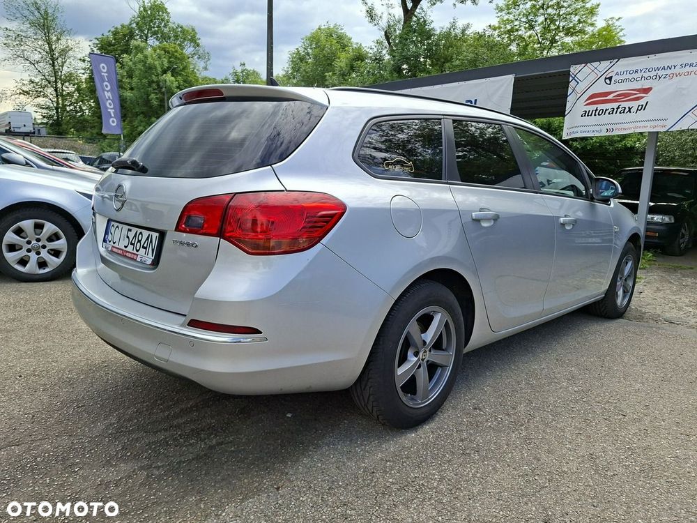 Opel Astra 1.4 Turbo - 11