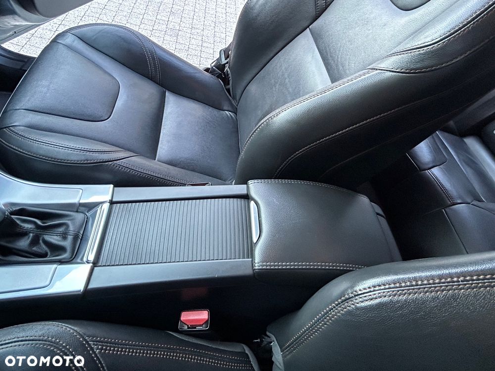 Volvo XC 60 - 25