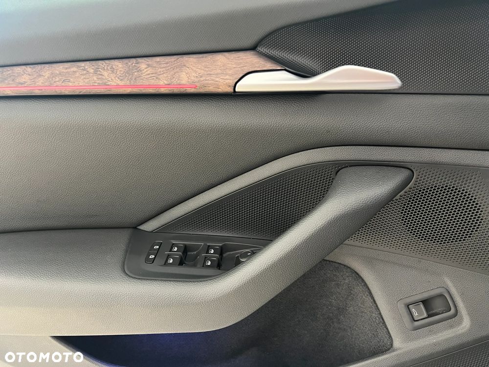 Skoda Superb 2.0 TDI SCR 4x4 L&K DSG - 34