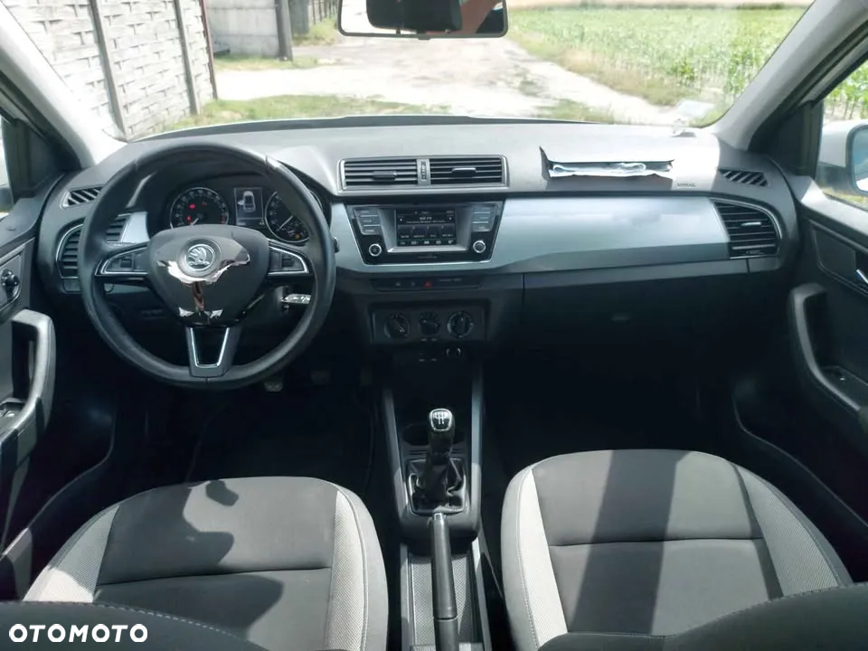Skoda Fabia - 8