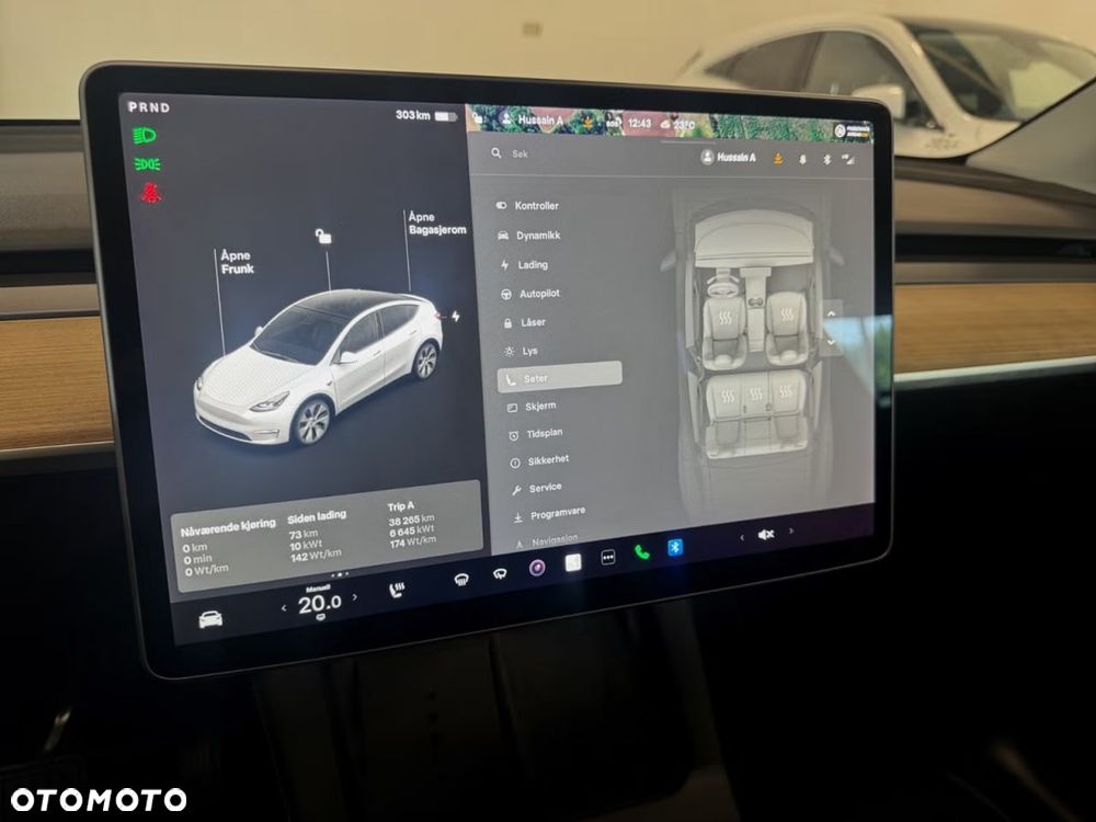Tesla Model Y Long Range AWD - 9