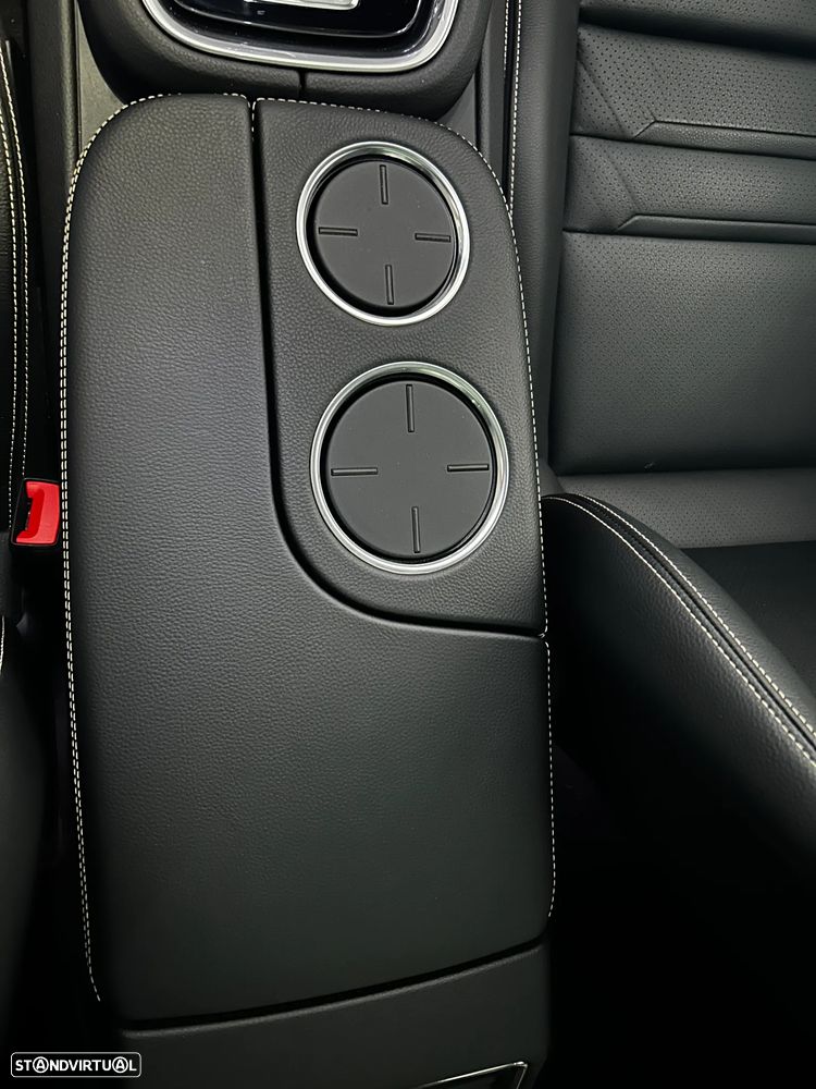 Porsche Panamera 4 E-Hybrid 10 Years Edition - 6