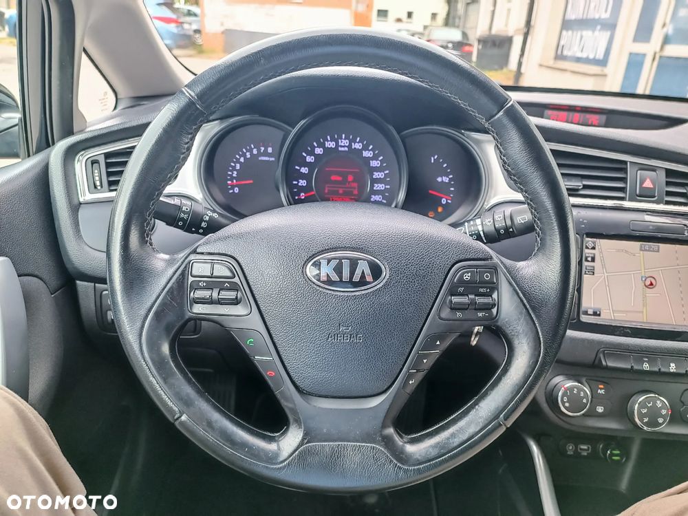 Kia Ceed 1.0 T-GDI ISG Vision - 17