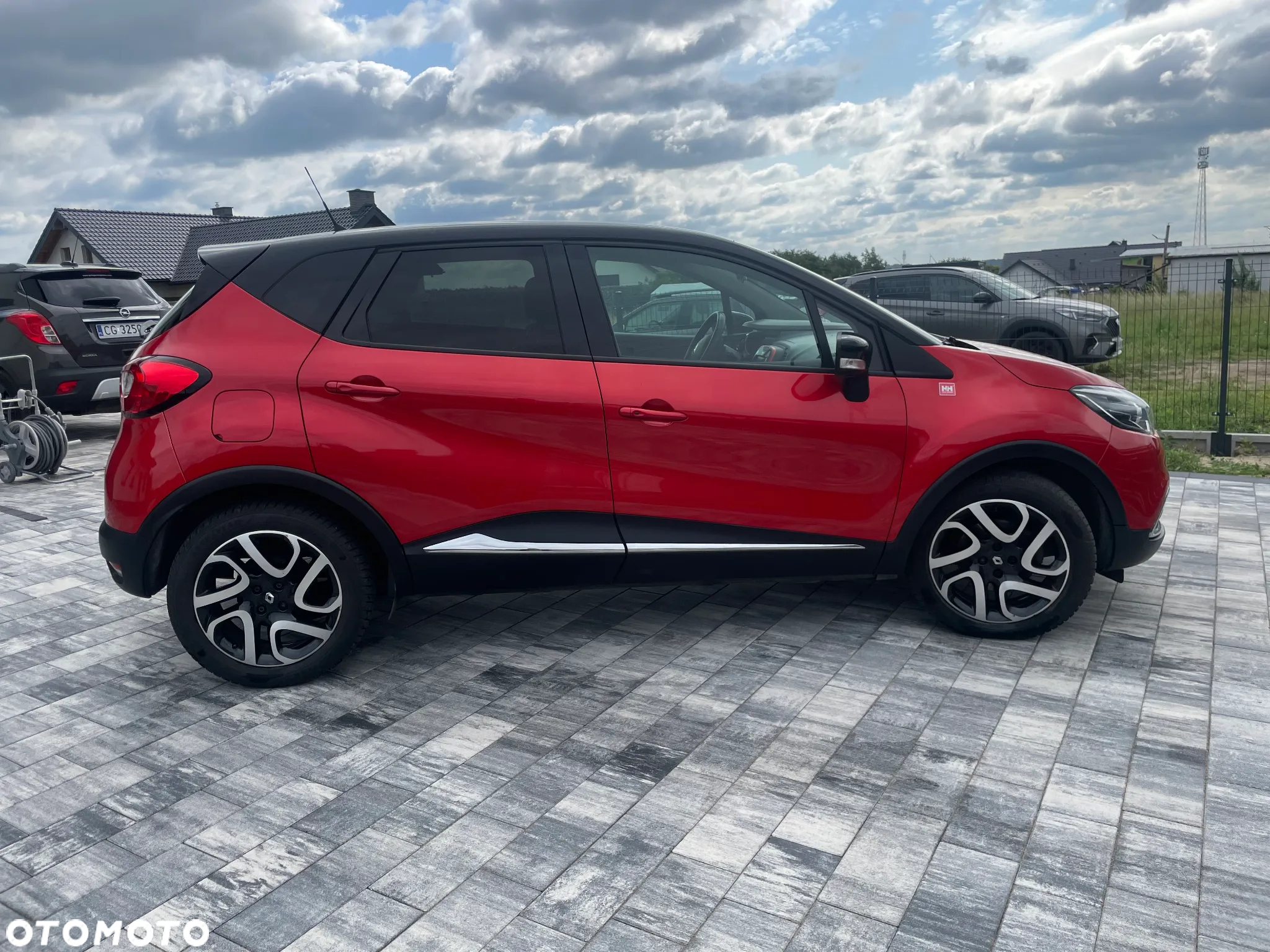 Renault Captur 1.2 TCe Helly Hansen EDC - 24