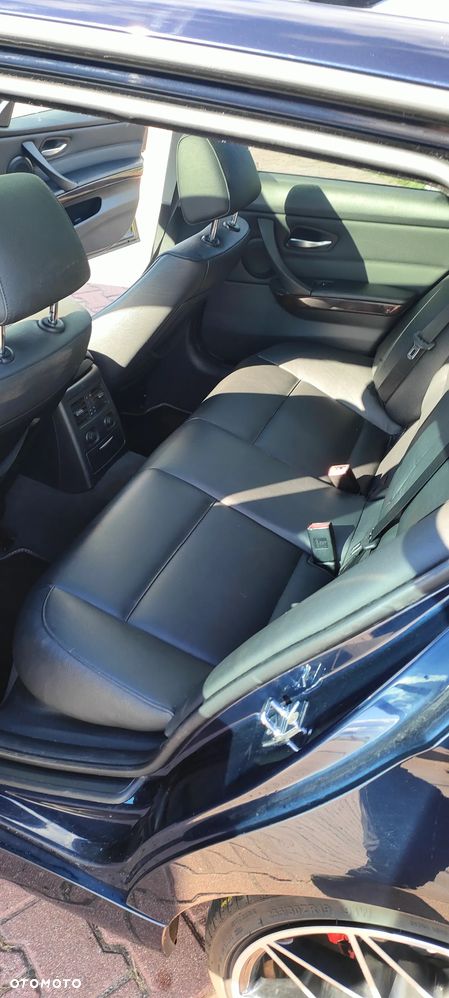 BMW Seria 3 320d - 10