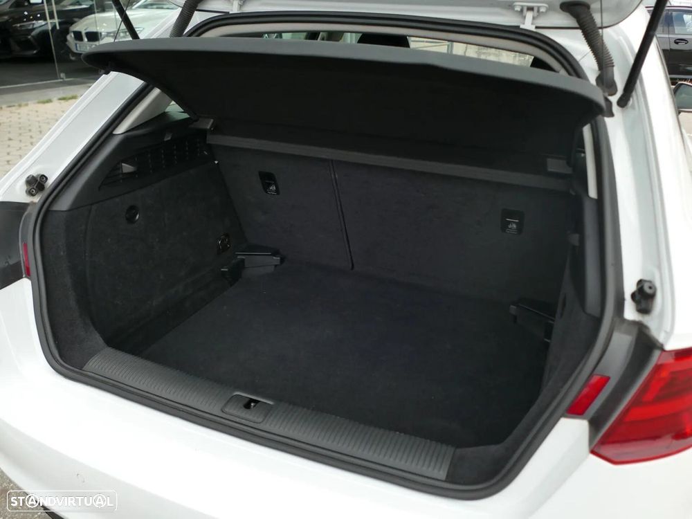 Audi A3 Sportback 1.6 TDI Advance Ultra - 12