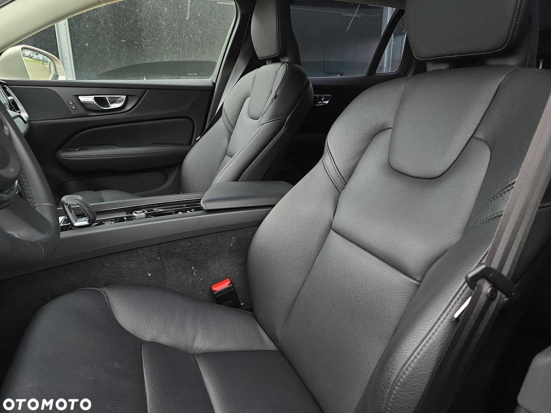 Volvo V60 B4 D Core - 11