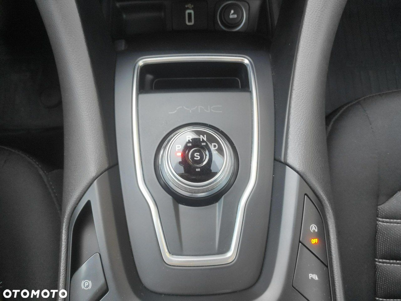 Ford Mondeo - 17