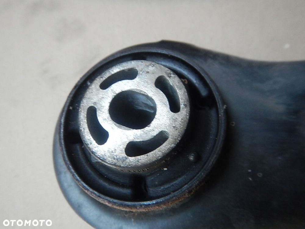 WAHACZ LEWY PRZOD FORD FIESTA MK8 H1BC-3051L - 2