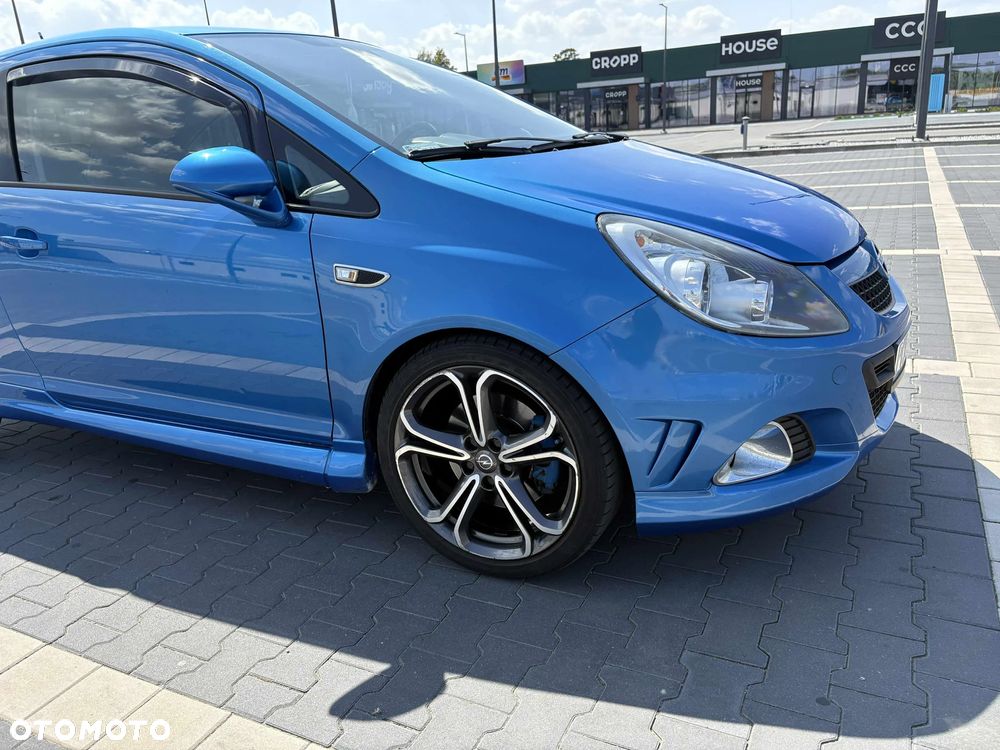 Opel Corsa 1.6T OPC - 2